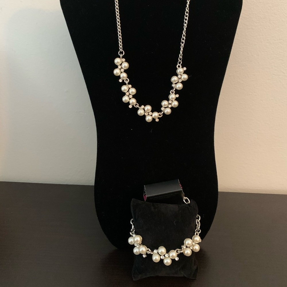 Necklace set